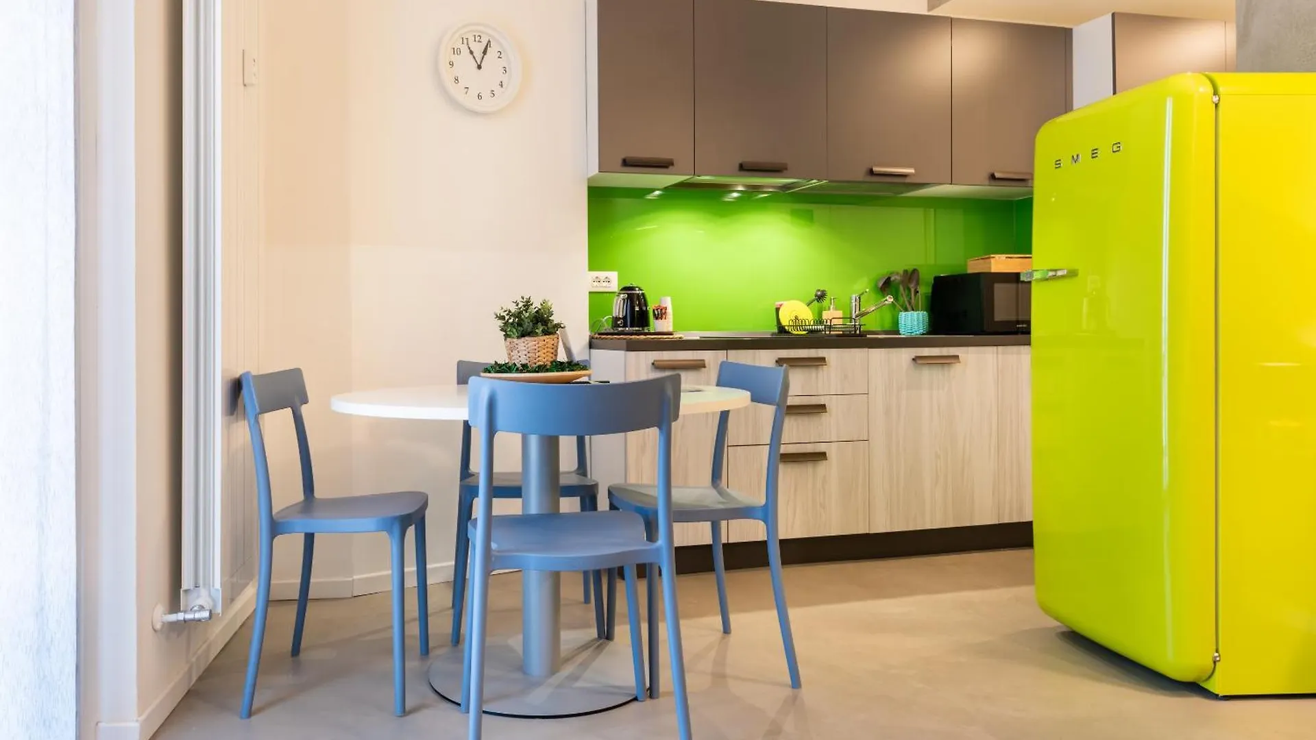 B&B Maison Azzurra Malpensa トゥルビーゴ 0*,  イタリア