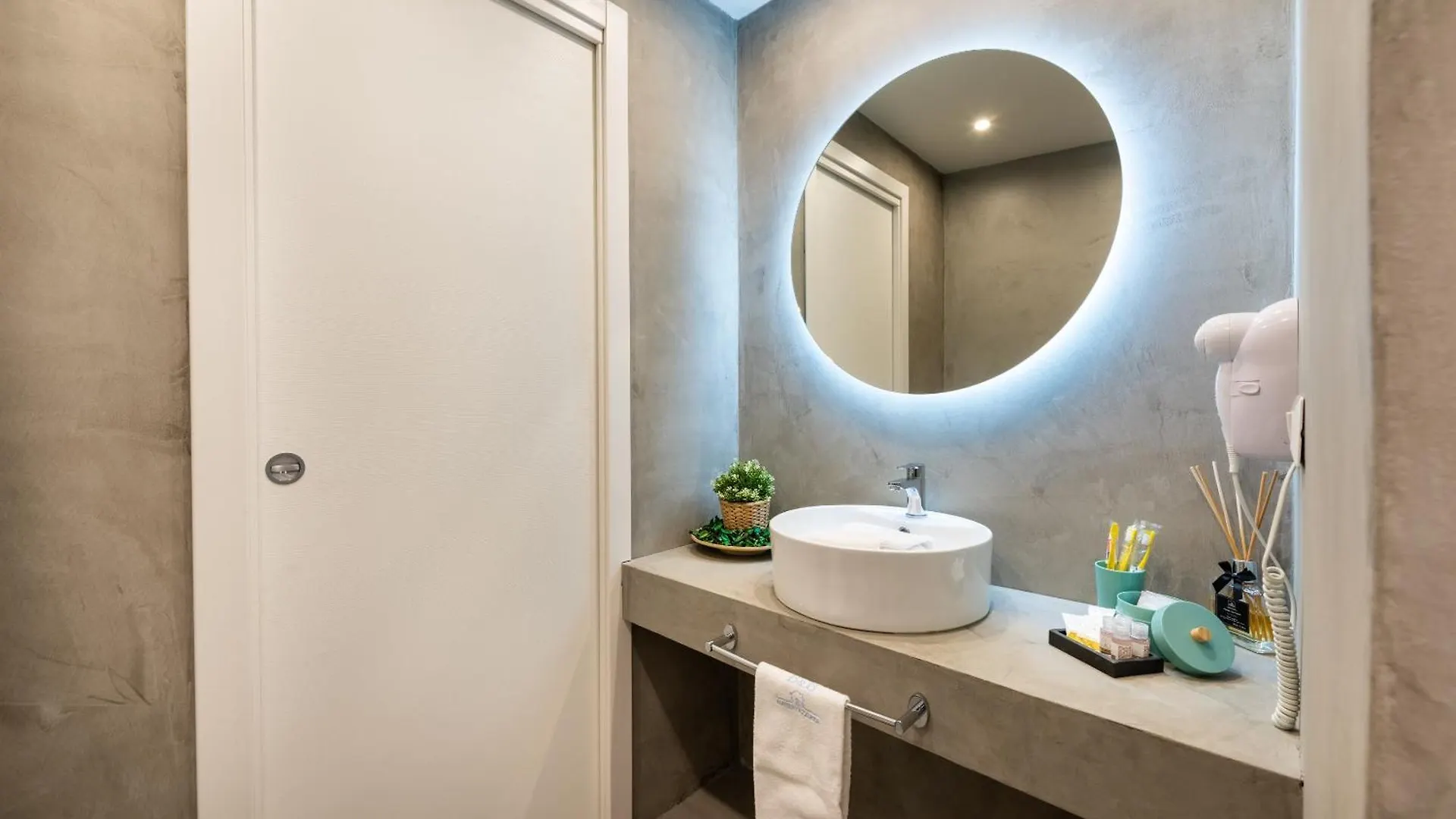 B&B Maison Azzurra Malpensa Turbigo 0*,  Italien